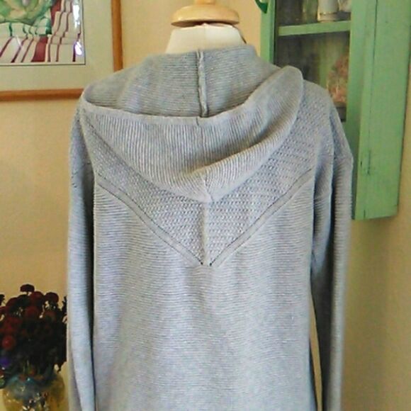 Olive + Oak Hooded Sweater - Picture 8 of 12